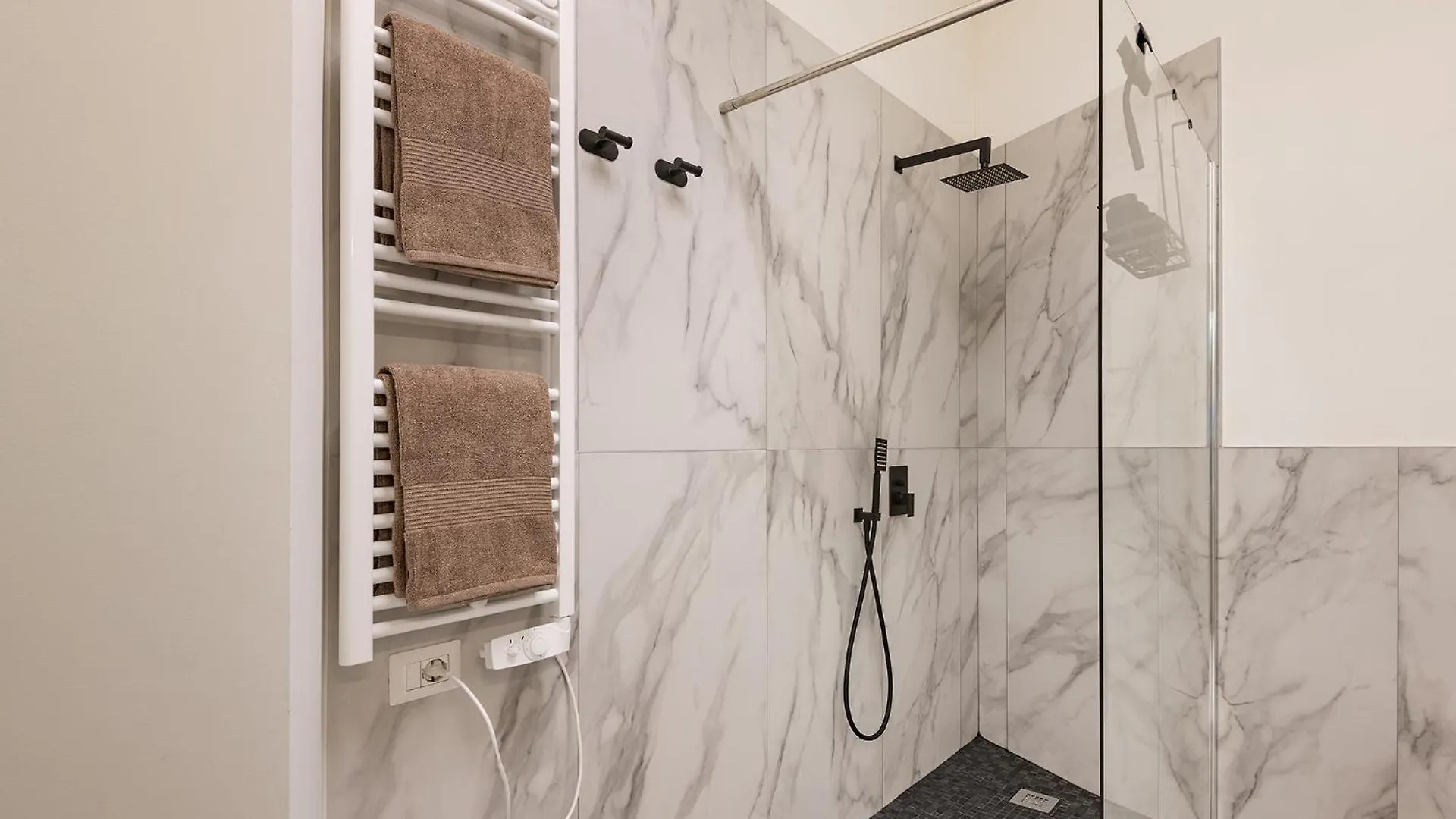 • Rho Fiera - Citylife - 20 Minuti Dal Duomo Mailand Apartment